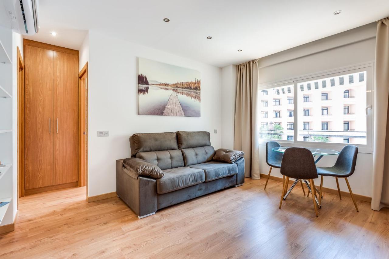 New 1 Bedroom Apartement On The Sea In Marbella. Exterior photo